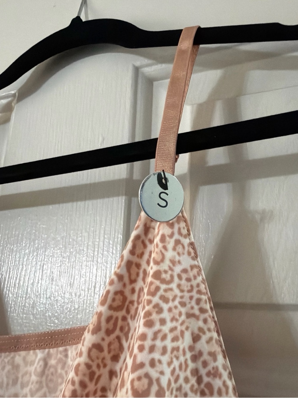 Love Notes Pink Leopard Tie-Front Ruffle Cami - Picture 4 of 6